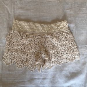 NWOT Rewind lace shorts